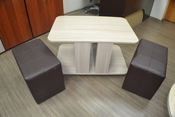 Журнальный стол с пуфиками (миссия) в Чулым - mebel154.com