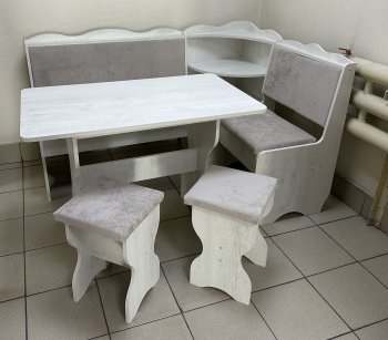 Кухонный уголок Миссия с полкой ткань в Чулым - mebel154.com